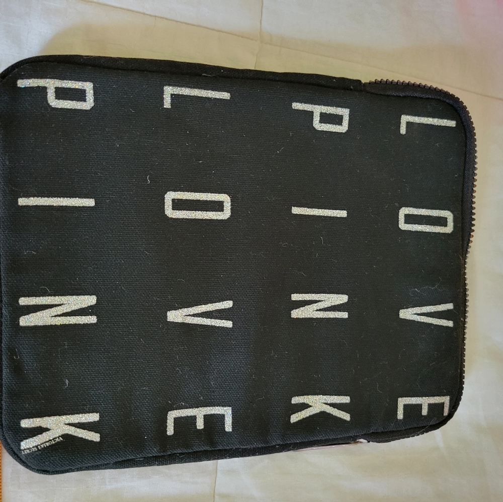 IPad case - Picture 2 of 2